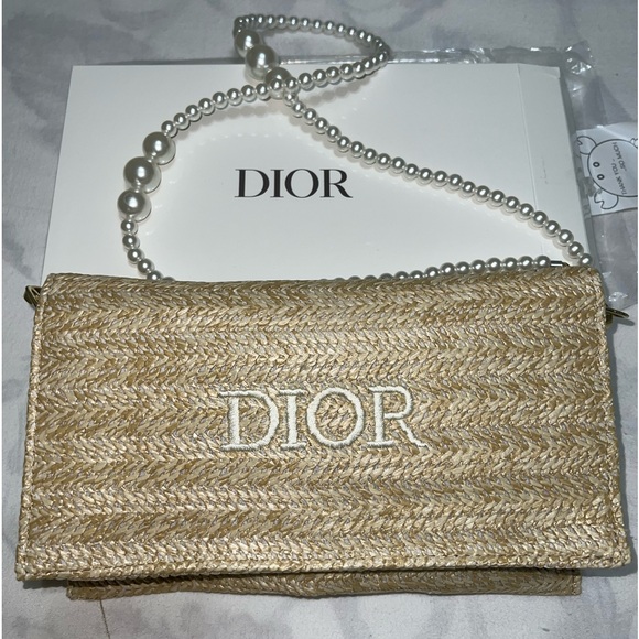 NEW CHRISTIAN DIOR POUCH - Picture 13 of 13